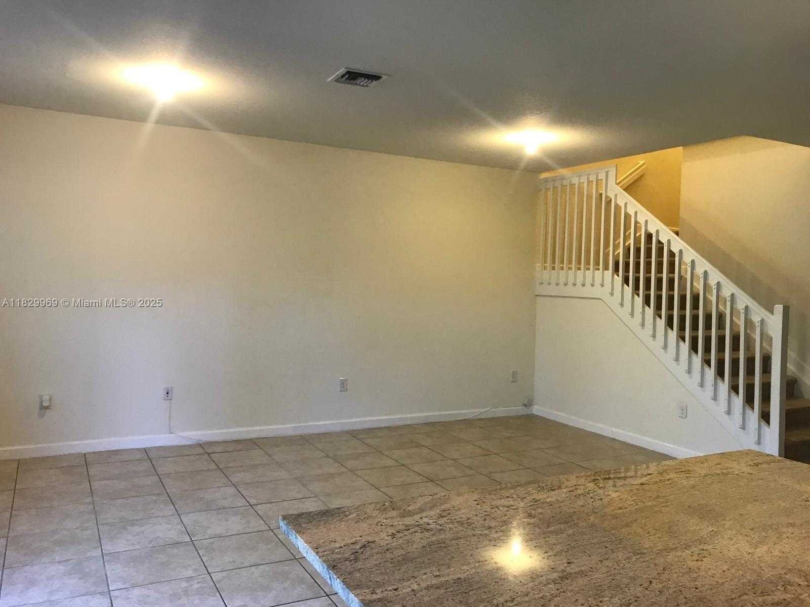 Small Image of 4244 SOUTH WEST 166TH CT, Miami Number 4