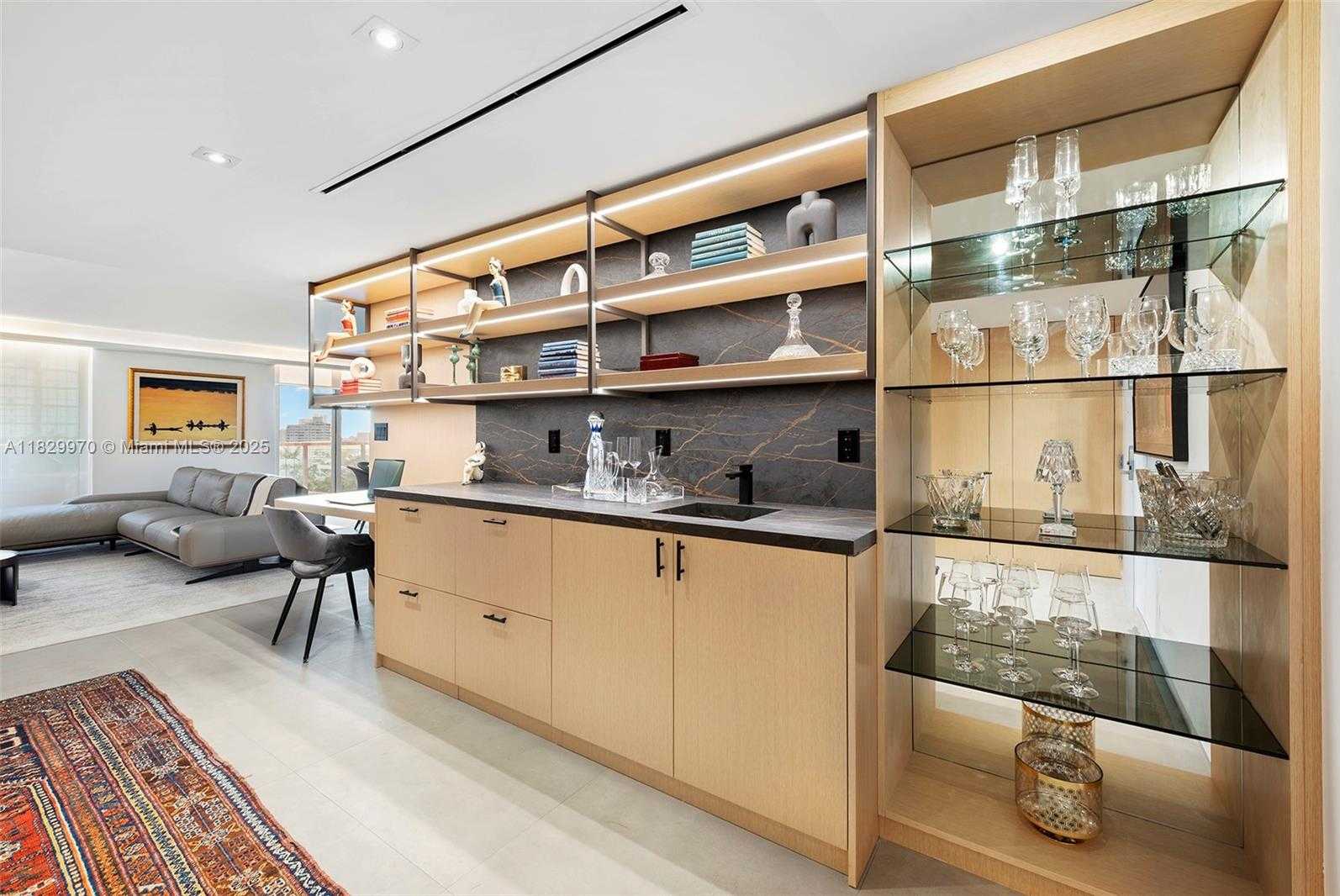 Small Image of 2301 COLLINS AVE #1004/1003, Miami Beach Number 13