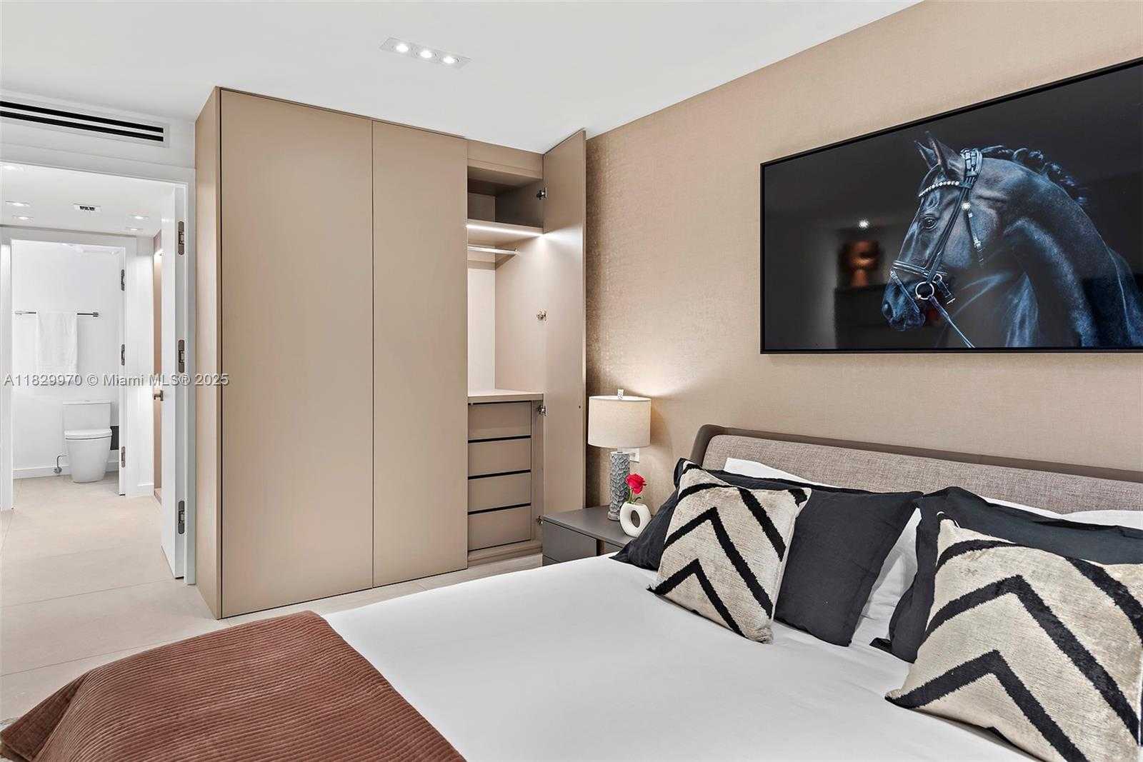 Small Image of 2301 COLLINS AVE #1004/1003, Miami Beach Number 40