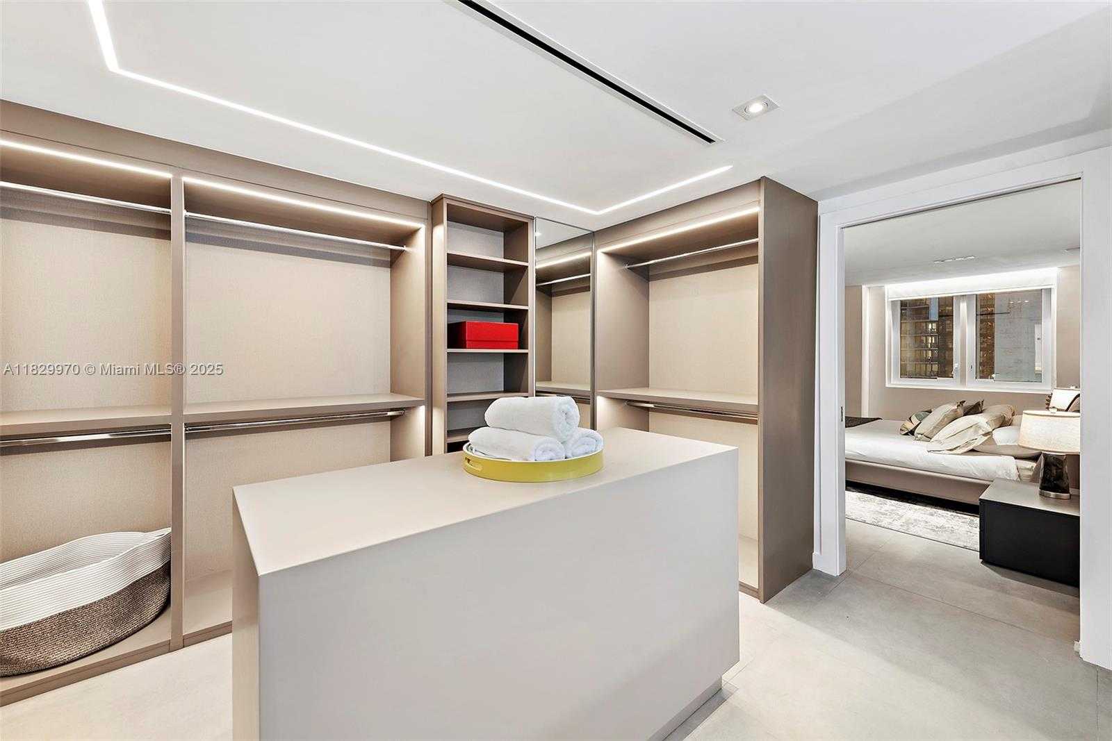 Small Image of 2301 COLLINS AVE #1004/1003, Miami Beach Number 49