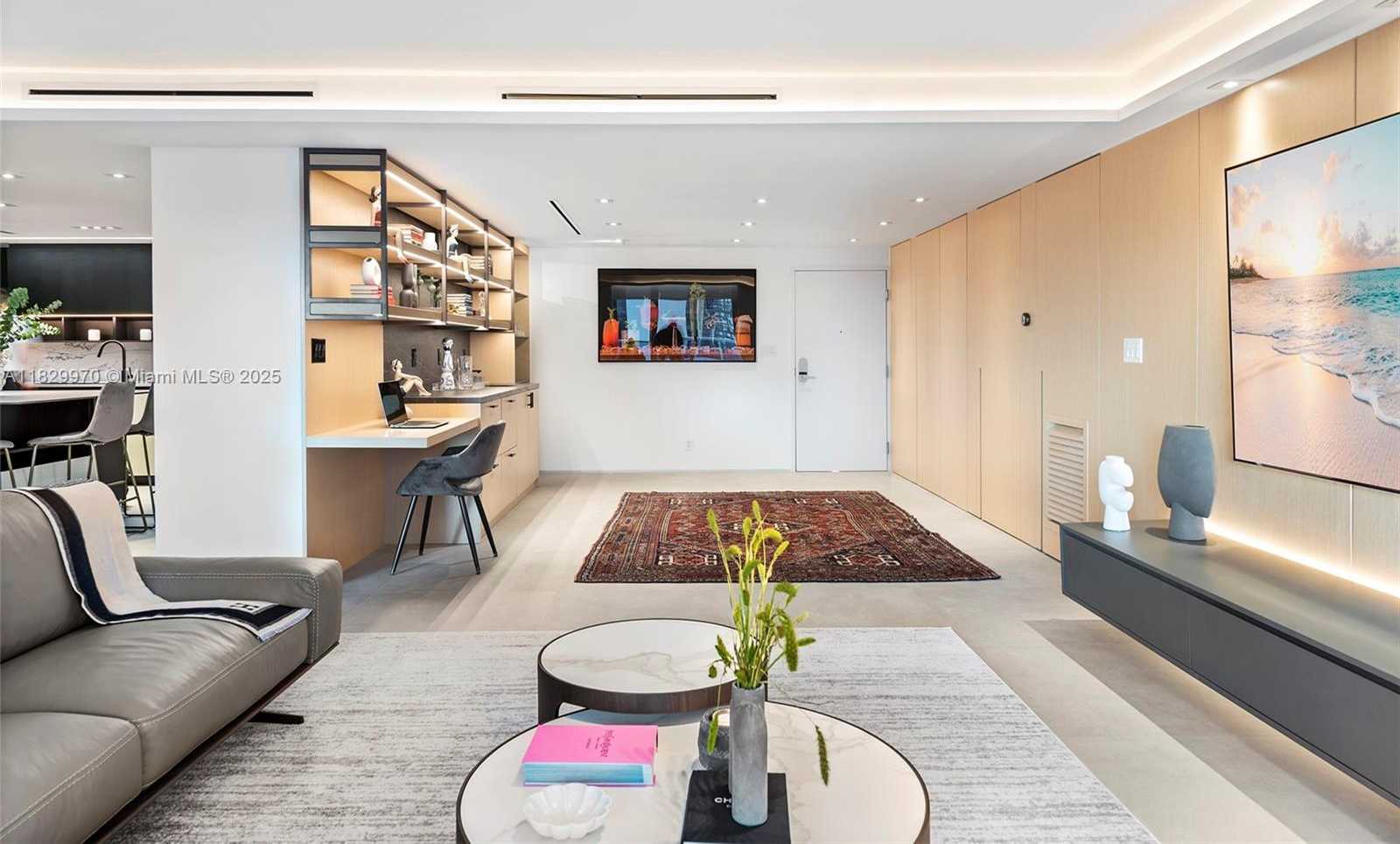 Small Image of 2301 COLLINS AVE #1004/1003, Miami Beach Number 5