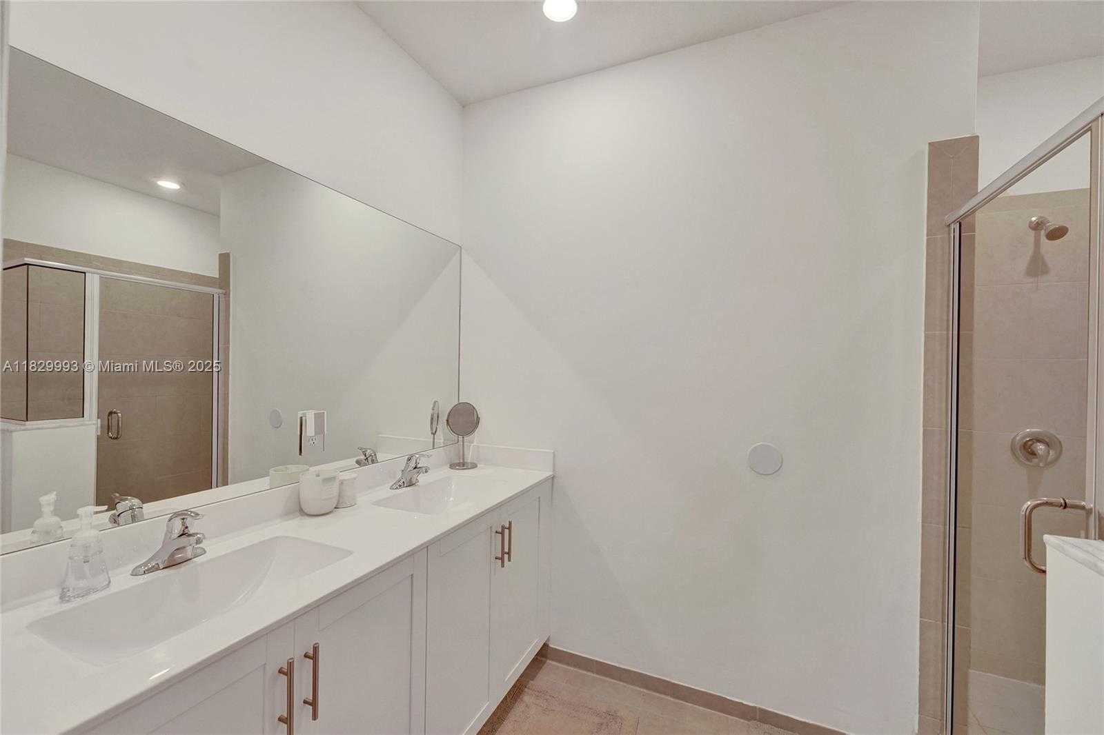 Small Image of 13371 SW 287th Ter, Homestead, FL 33033, USA Number 31