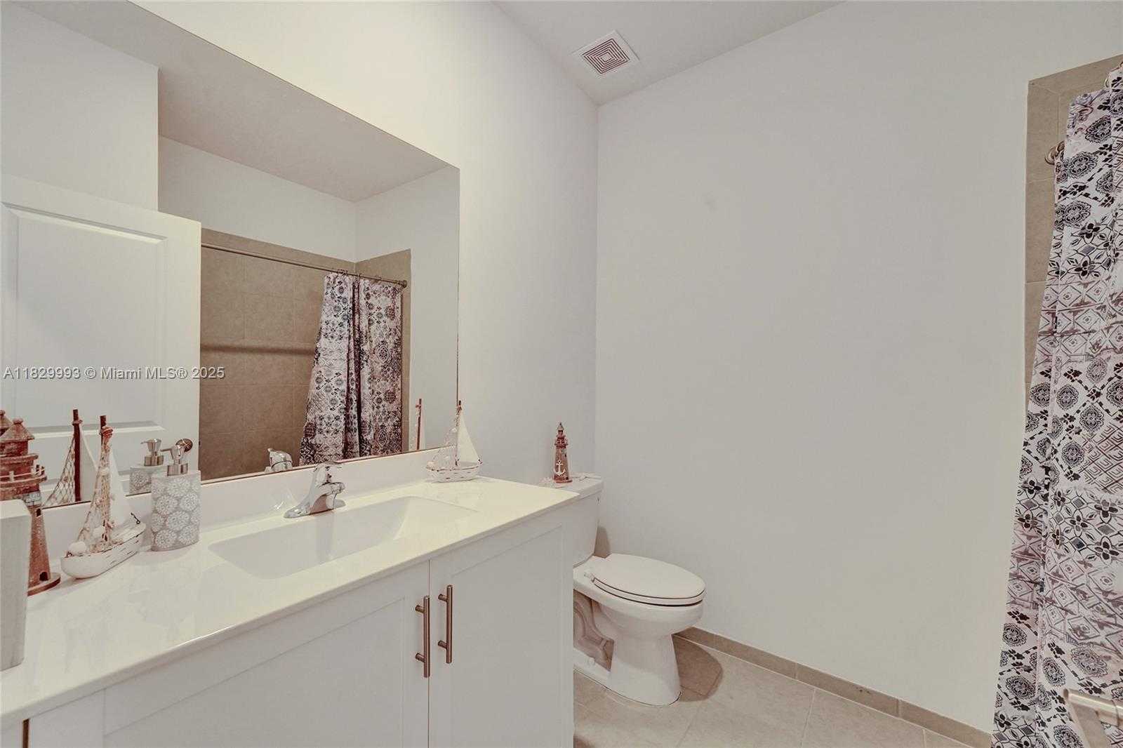 Small Image of 13371 SW 287th Ter, Homestead, FL 33033, USA Number 33