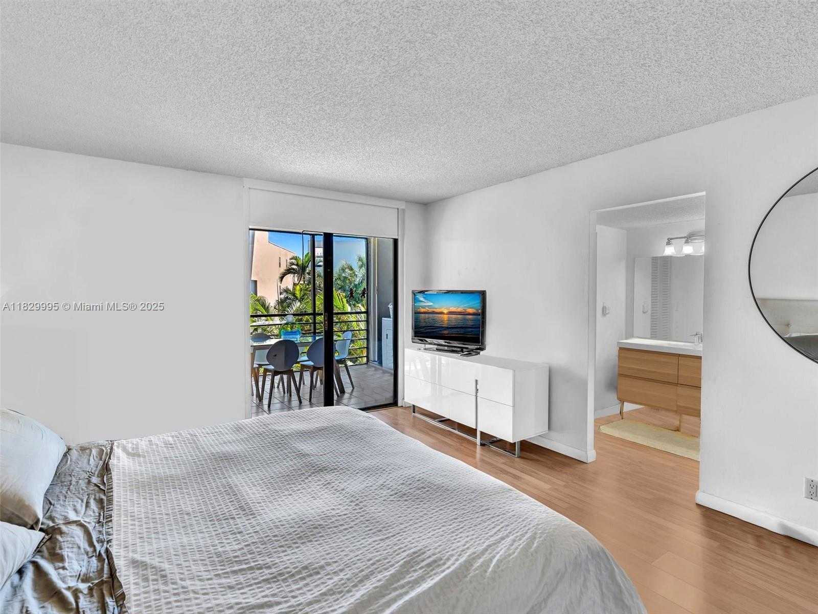 Small Image of 20401 NORTH EAST 30TH AVE #310-8, Aventura Number 14