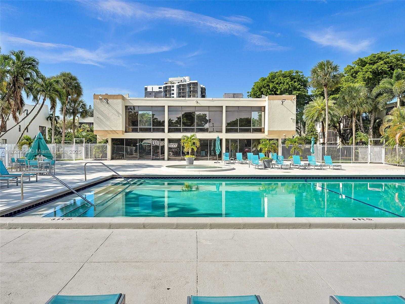 Small Image of 20401 NORTH EAST 30TH AVE #310-8, Aventura Number 27