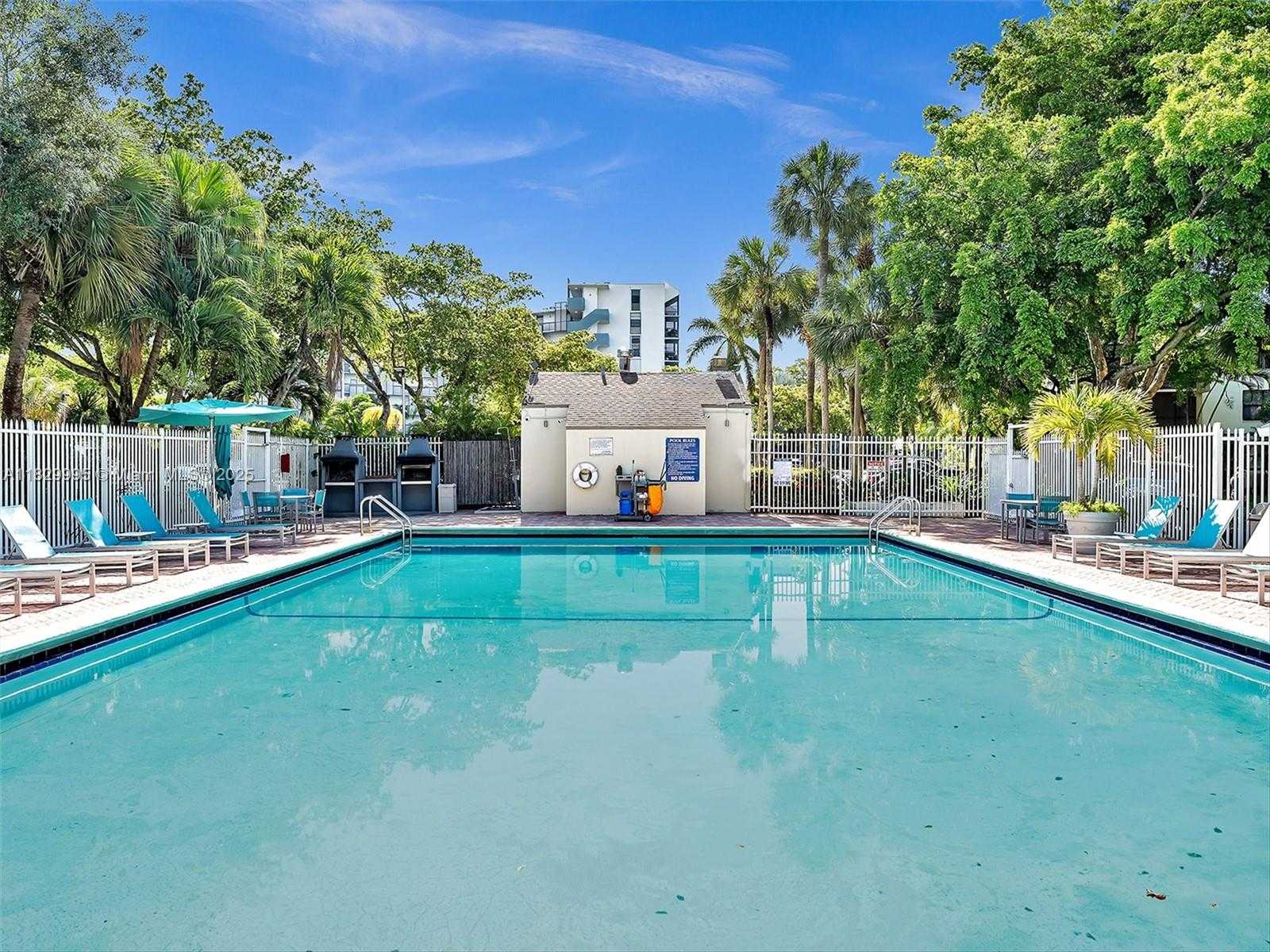 Small Image of 20401 NORTH EAST 30TH AVE #310-8, Aventura Number 29