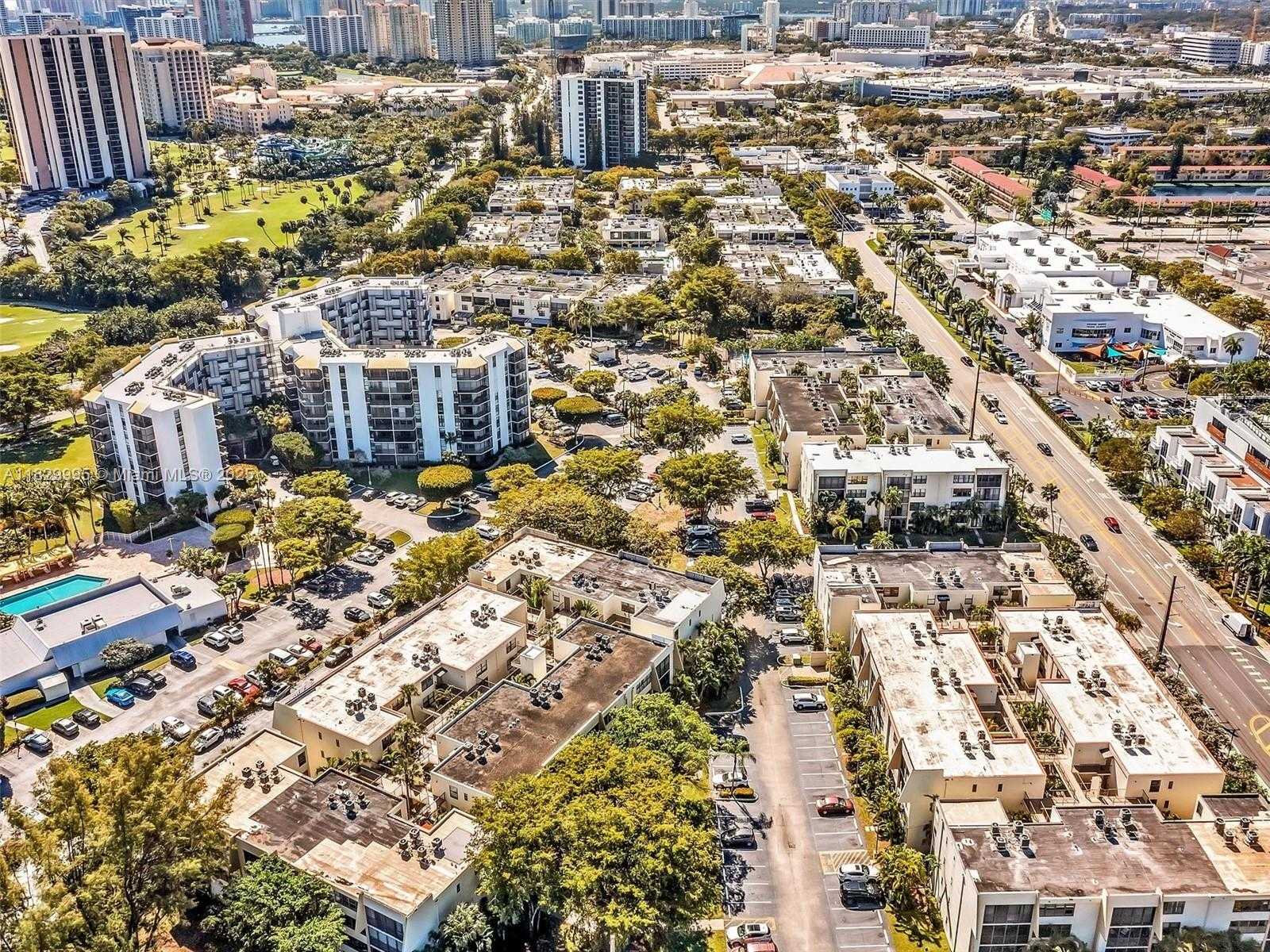 Small Image of 20401 NORTH EAST 30TH AVE #310-8, Aventura Number 34