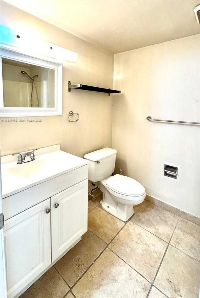 Small Image of 9731 FONTAINEBLEAU BLVD #F209, Miami Number 14