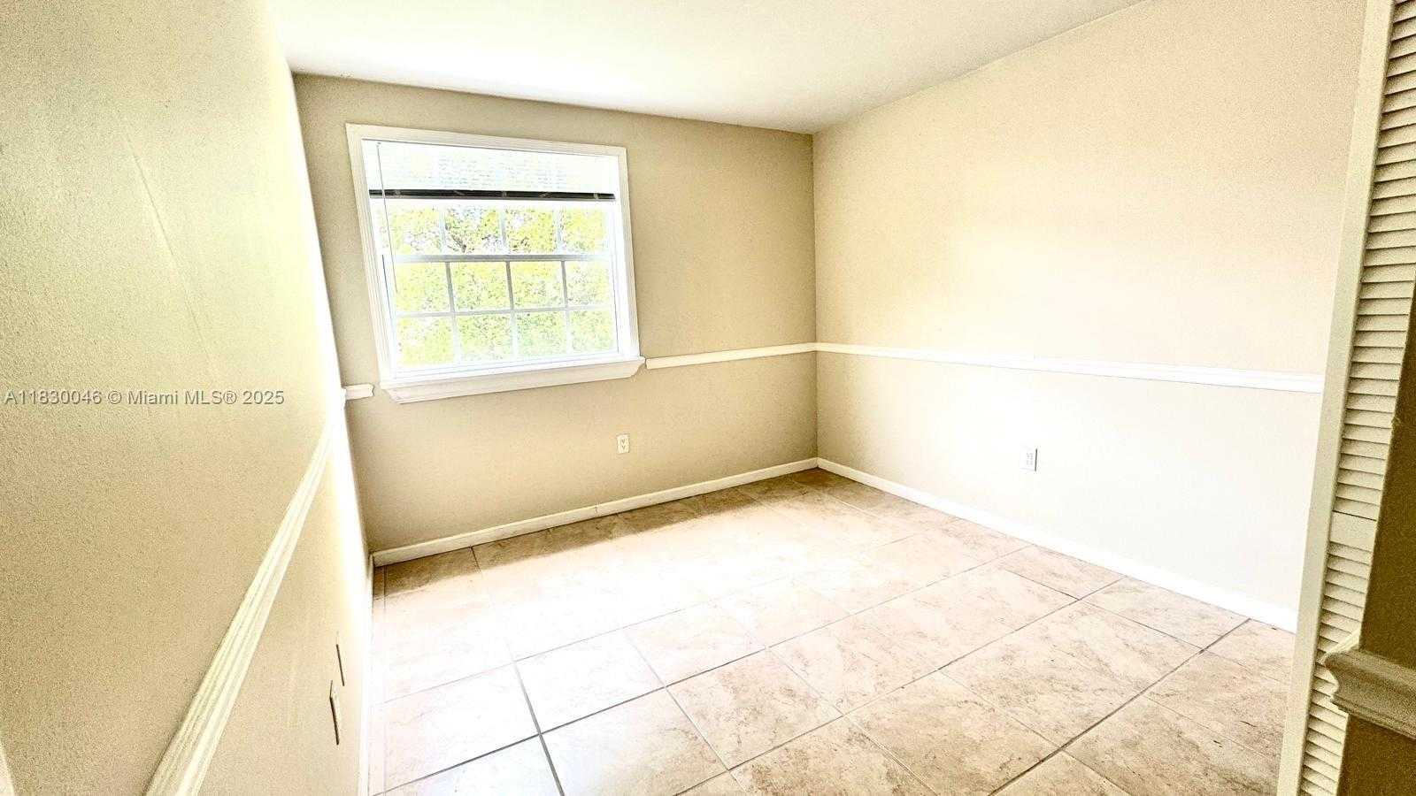 Small Image of 9731 FONTAINEBLEAU BLVD #F209, Miami Number 15