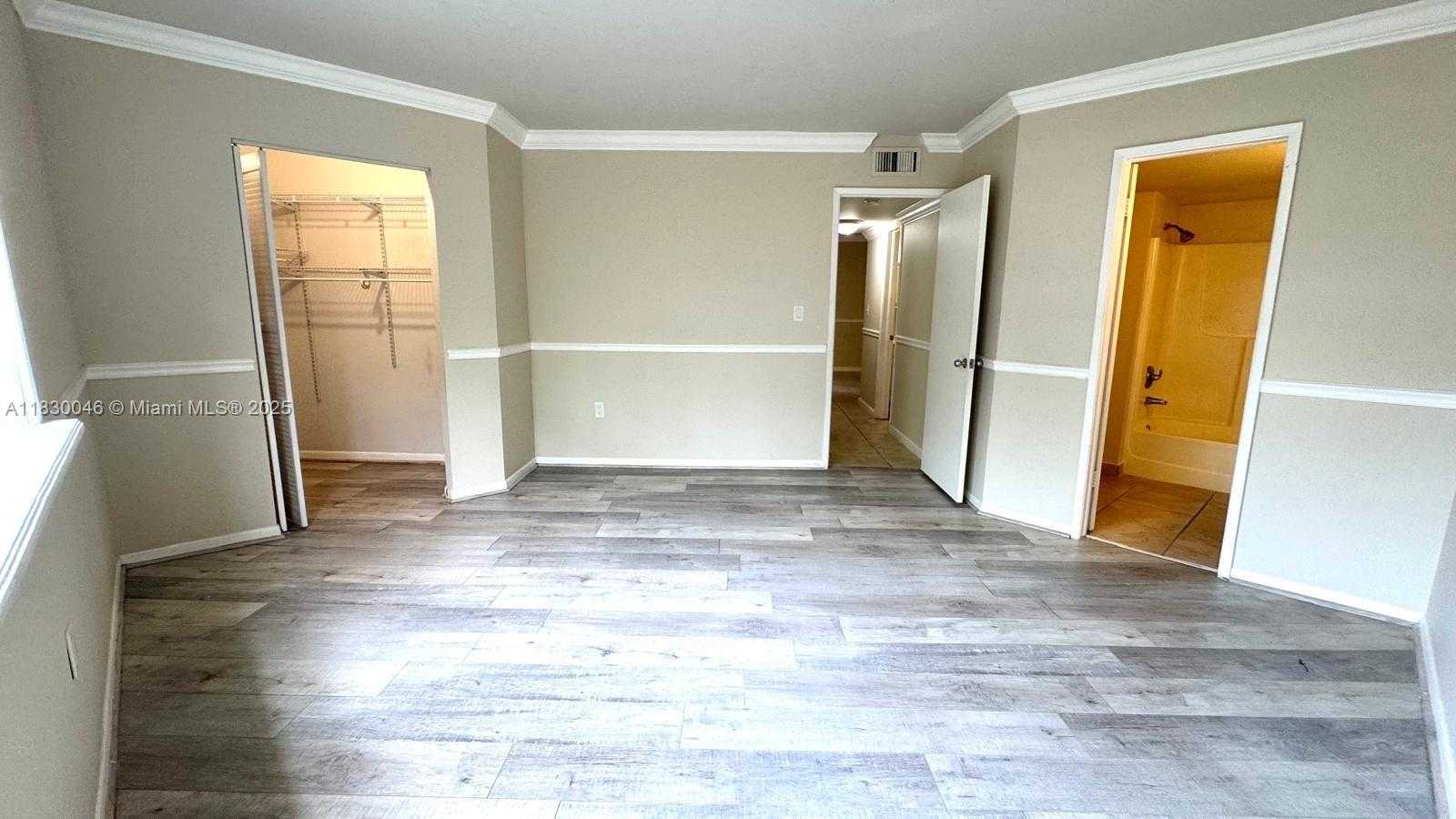 Small Image of 9731 FONTAINEBLEAU BLVD #F209, Miami Number 19