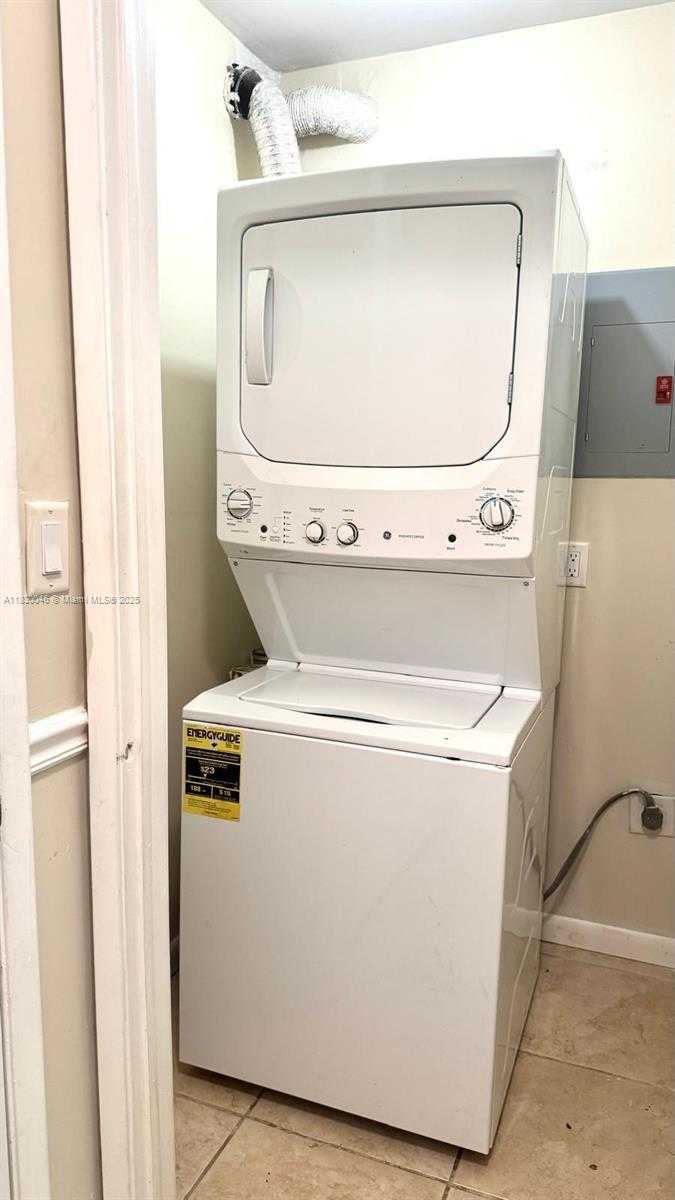Small Image of 9731 FONTAINEBLEAU BLVD #F209, Miami Number 23