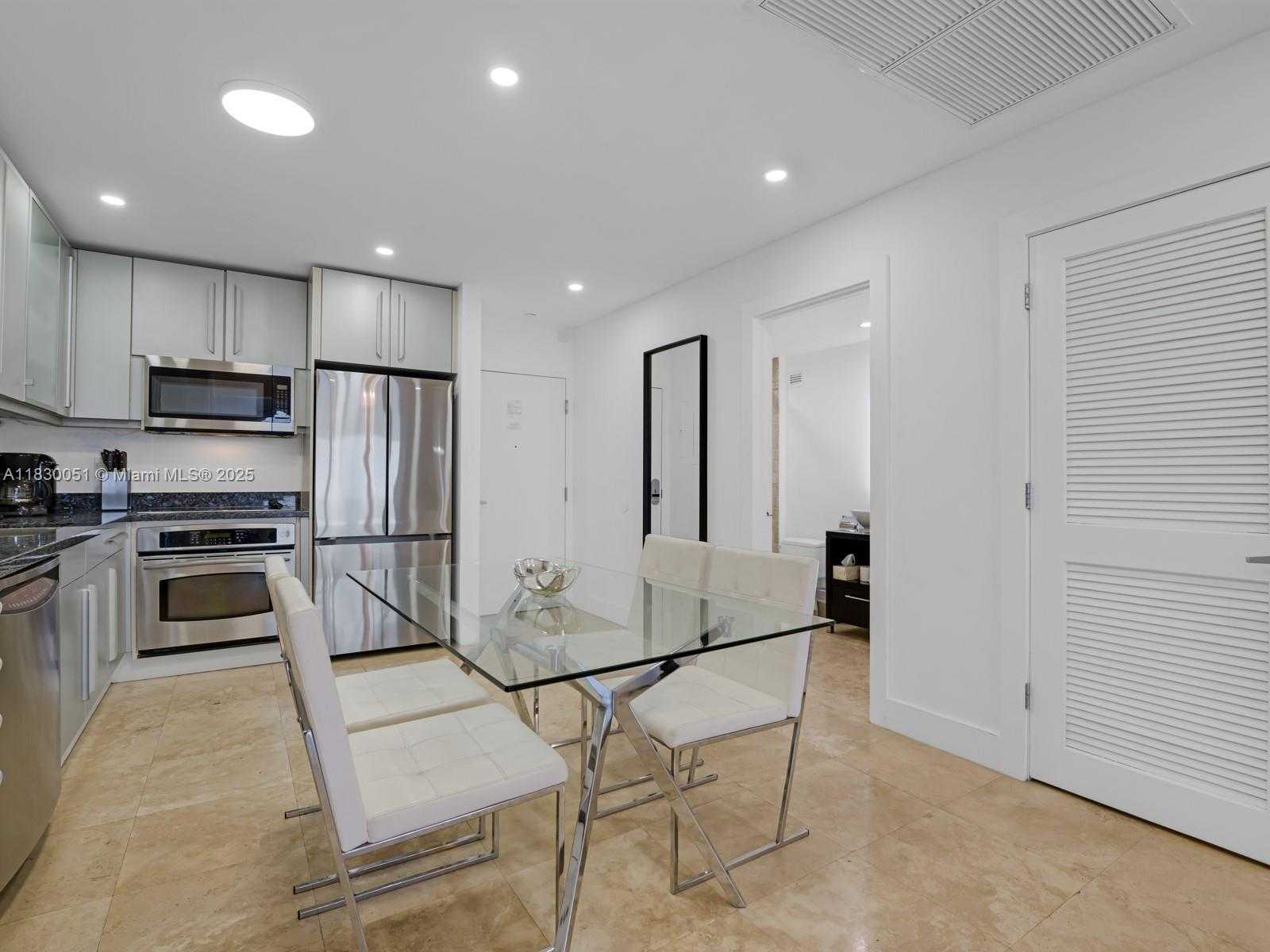 Small Image of 2301 COLLINS AVE #1631, Miami Beach Number 19