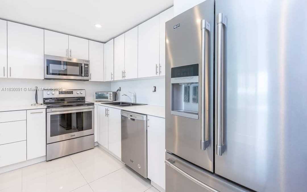 Small Image of 19370 COLLINS AVE #607, Sunny Isles Beach Number 5