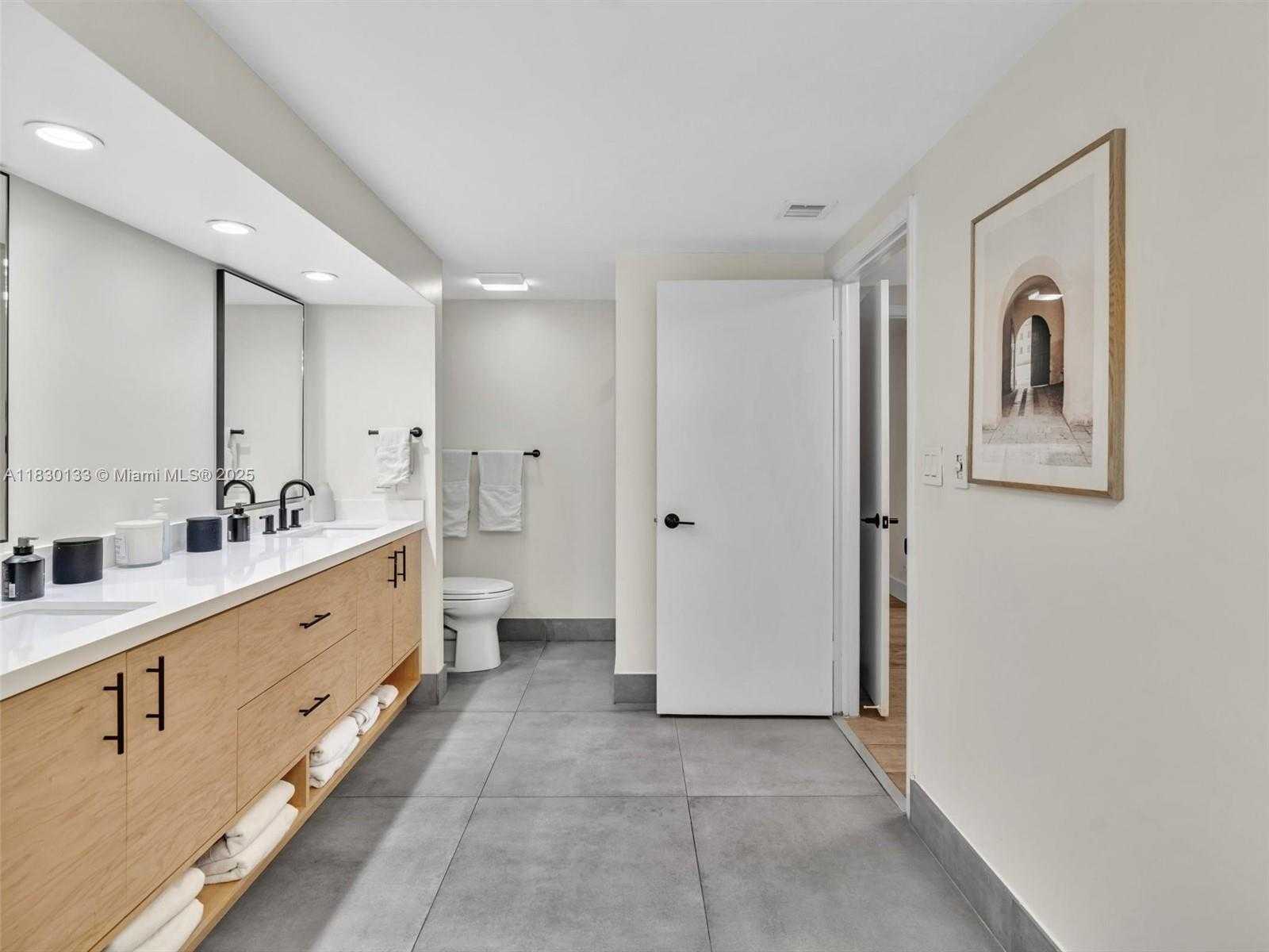 Small Image of 20191 EAST COUNTRY CLUB DR #311, Aventura Number 31