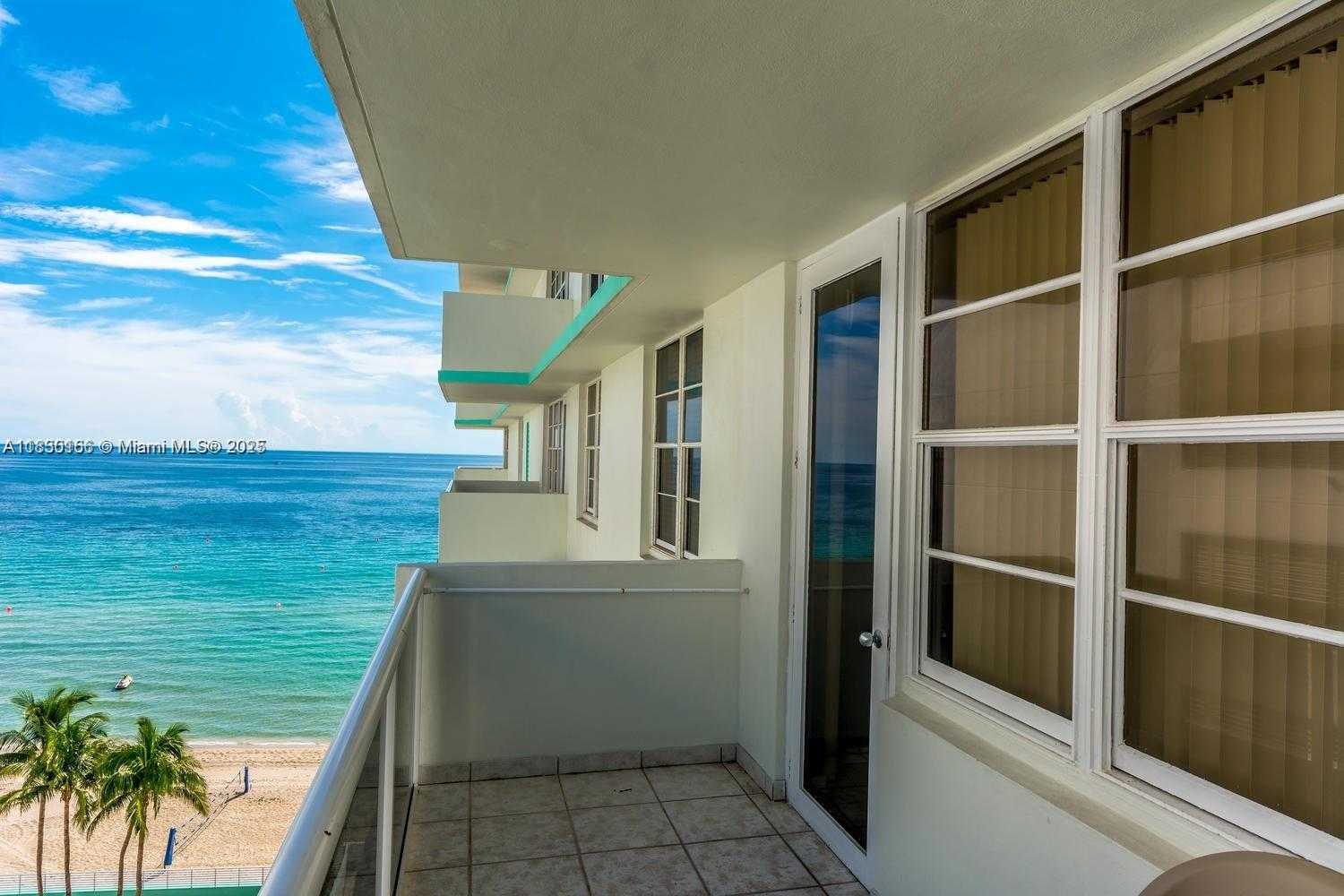 Small Image of 3725 SOUTH OCEAN DR #1411, Hollywood Number 4