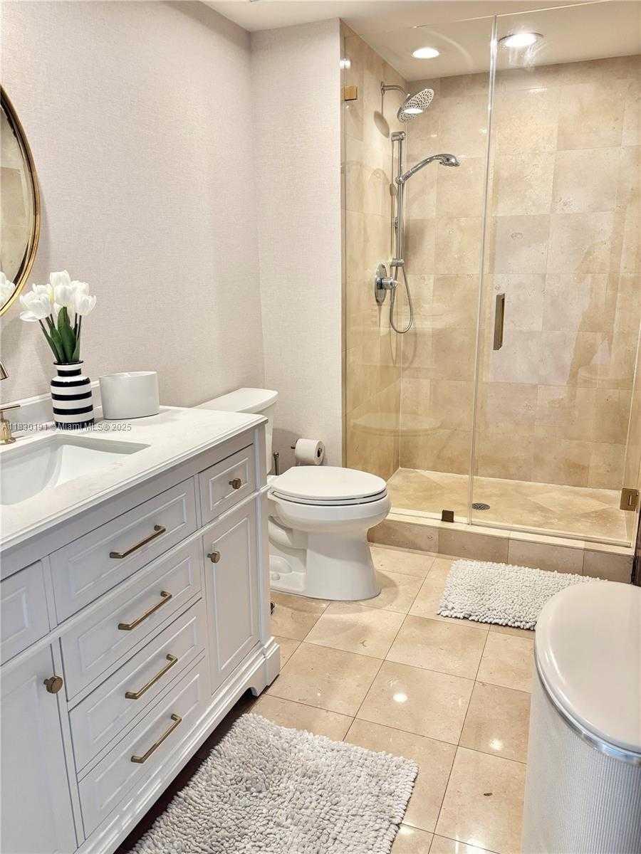 Small Image of 1830 SOUTH OCEAN DR #3812, Hallandale Beach Number 10