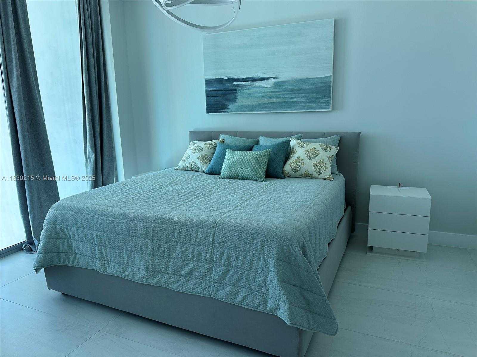 Small Image of 17550 COLLINS AVE #703, Sunny Isles Beach Number 17