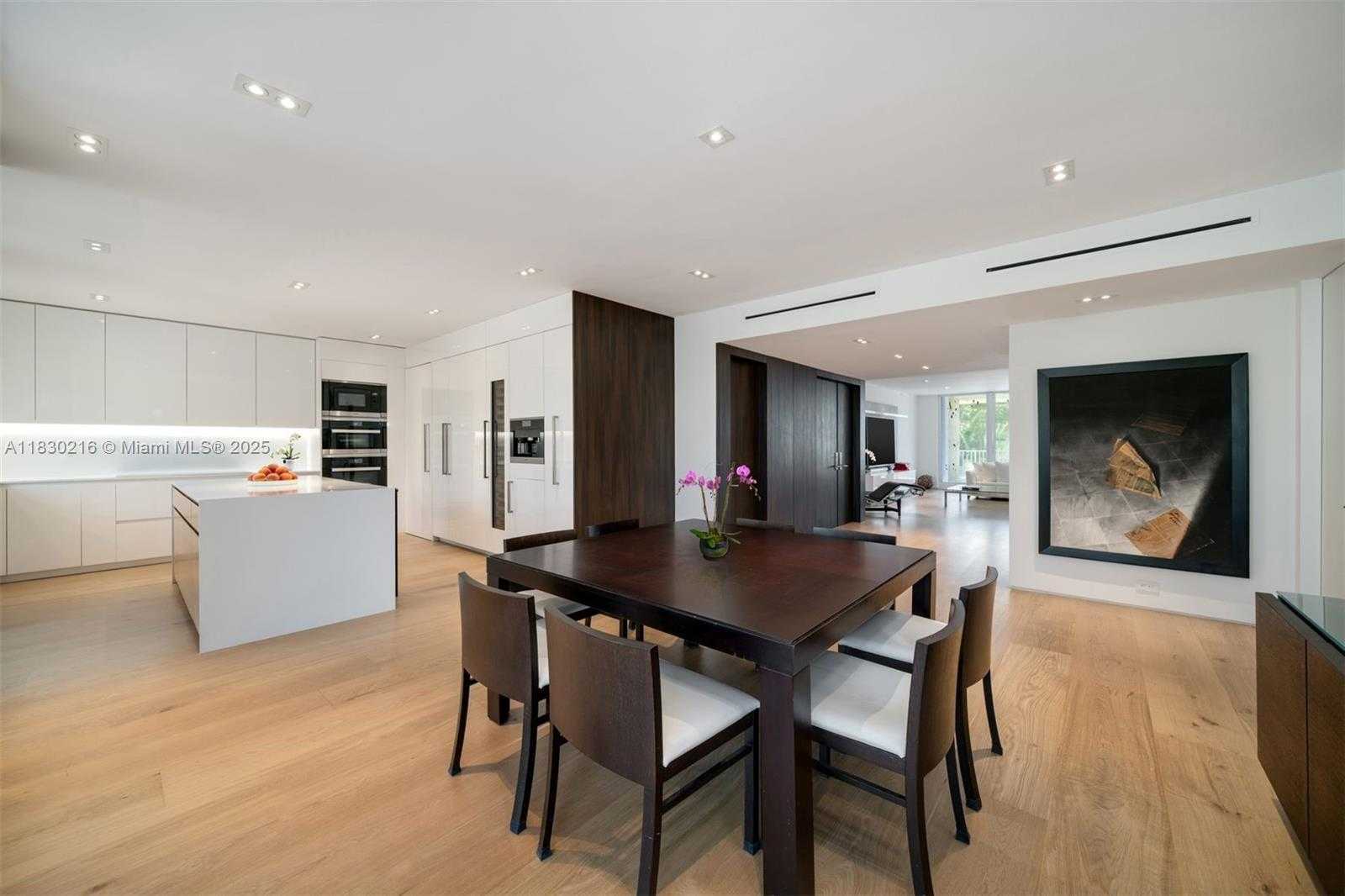 Small Image of 789 CRANDON BLVD #305, Key Biscayne Number 15