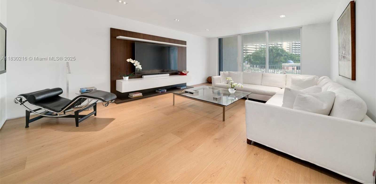 Small Image of 789 CRANDON BLVD #305, Key Biscayne Number 2