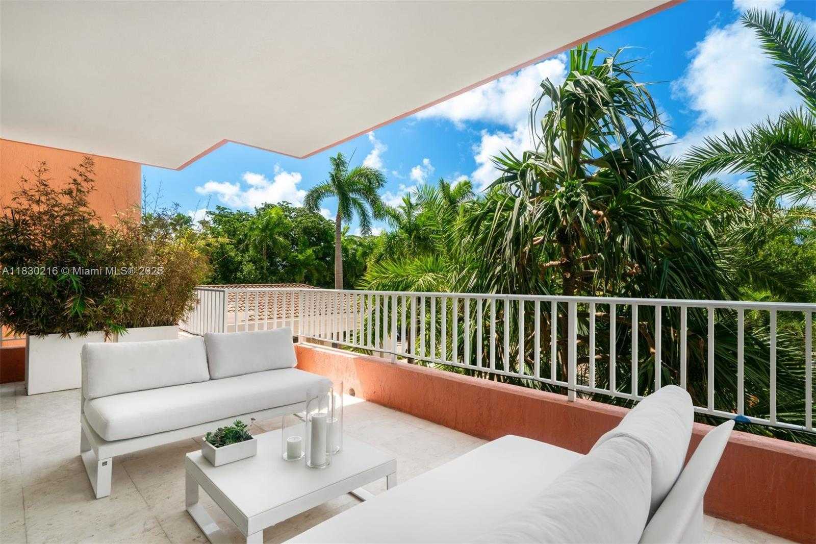 Small Image of 789 CRANDON BLVD #305, Key Biscayne Number 30