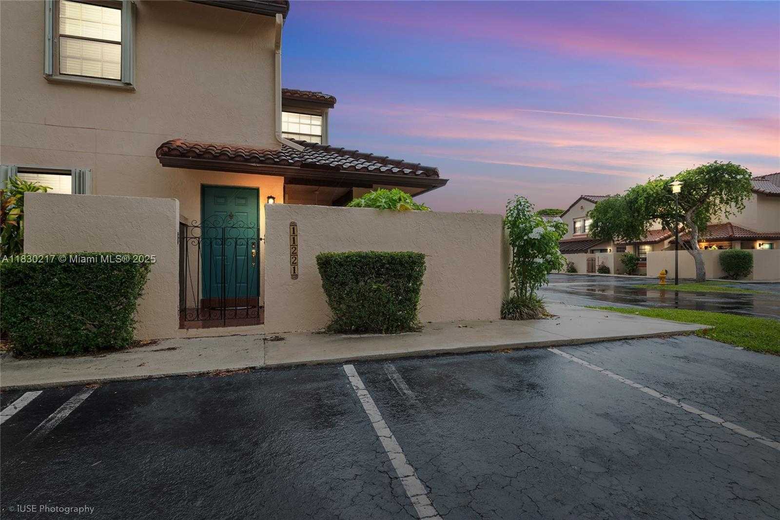 Small Image of 11221 SOUTH WEST 132ND CT W, Miami Number 14