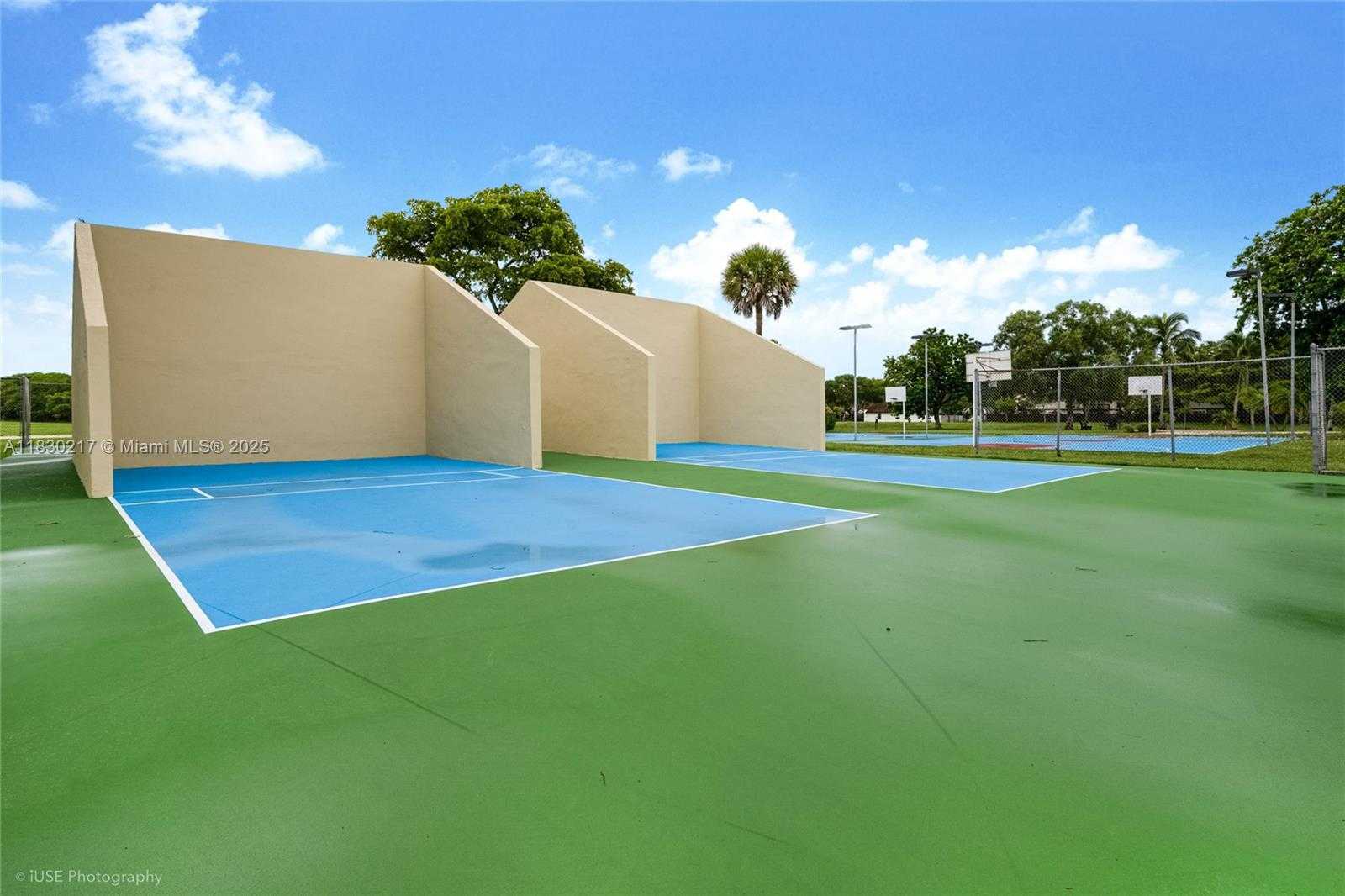 Small Image of 11221 SOUTH WEST 132ND CT W, Miami Number 19