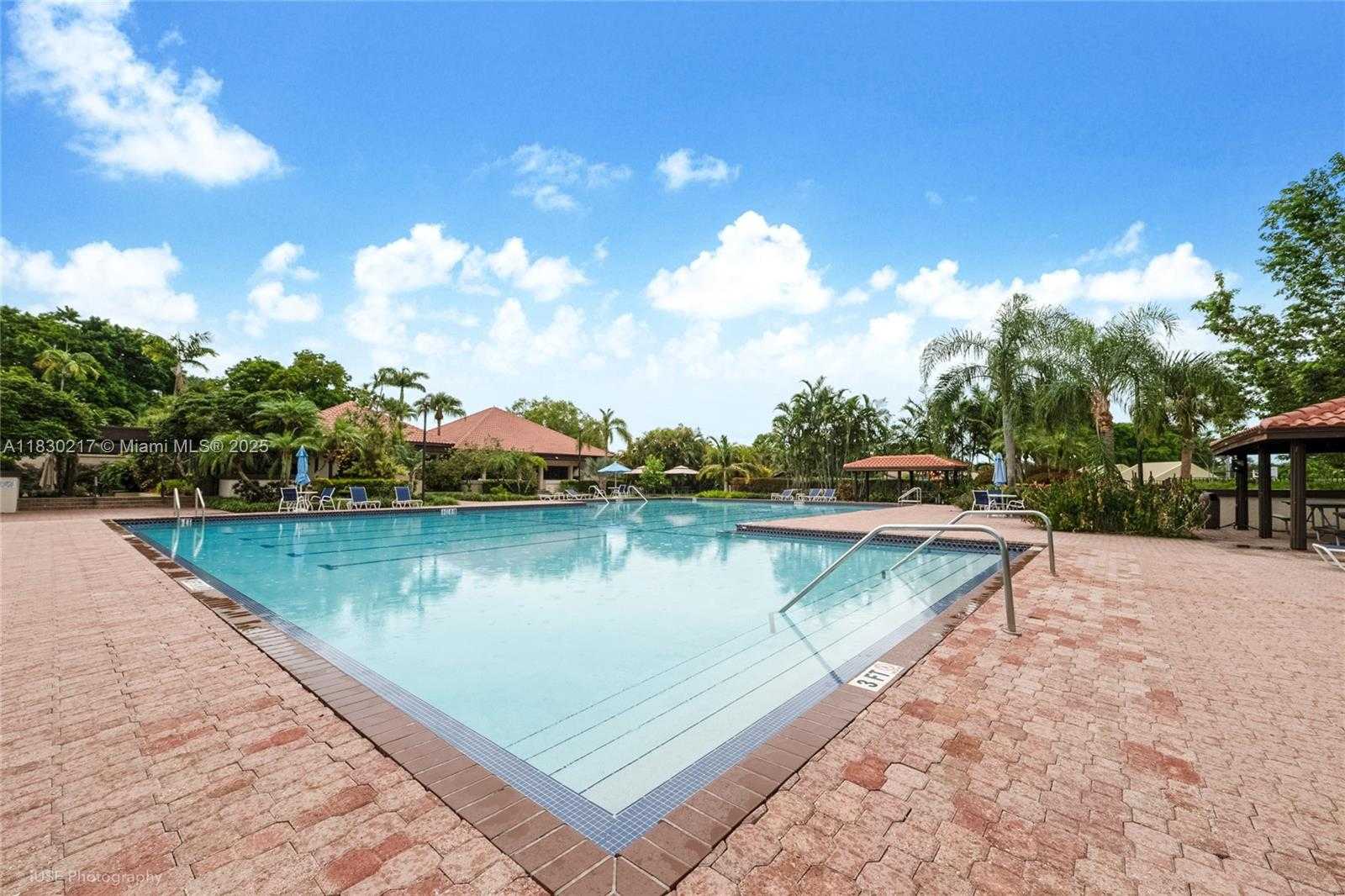 Small Image of 11221 SOUTH WEST 132ND CT W, Miami Number 23