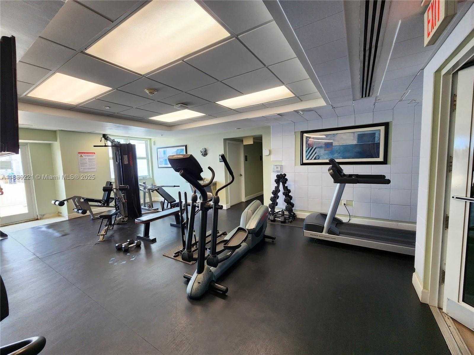 Small Image of 50 MENORES AVE #832, Coral Gables Number 10
