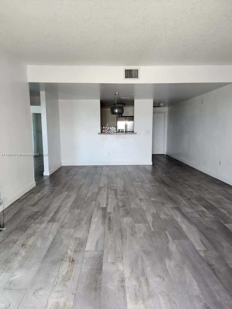 Small Image of 50 MENORES AVE #832, Coral Gables Number 7