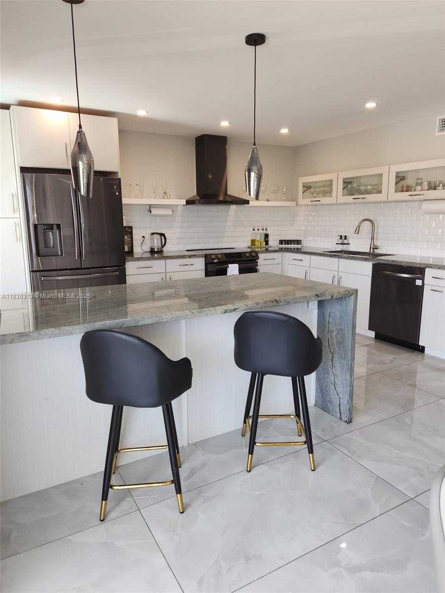 Small Image of 1075 92ND ST #405, Bay Harbor Islands Number 26