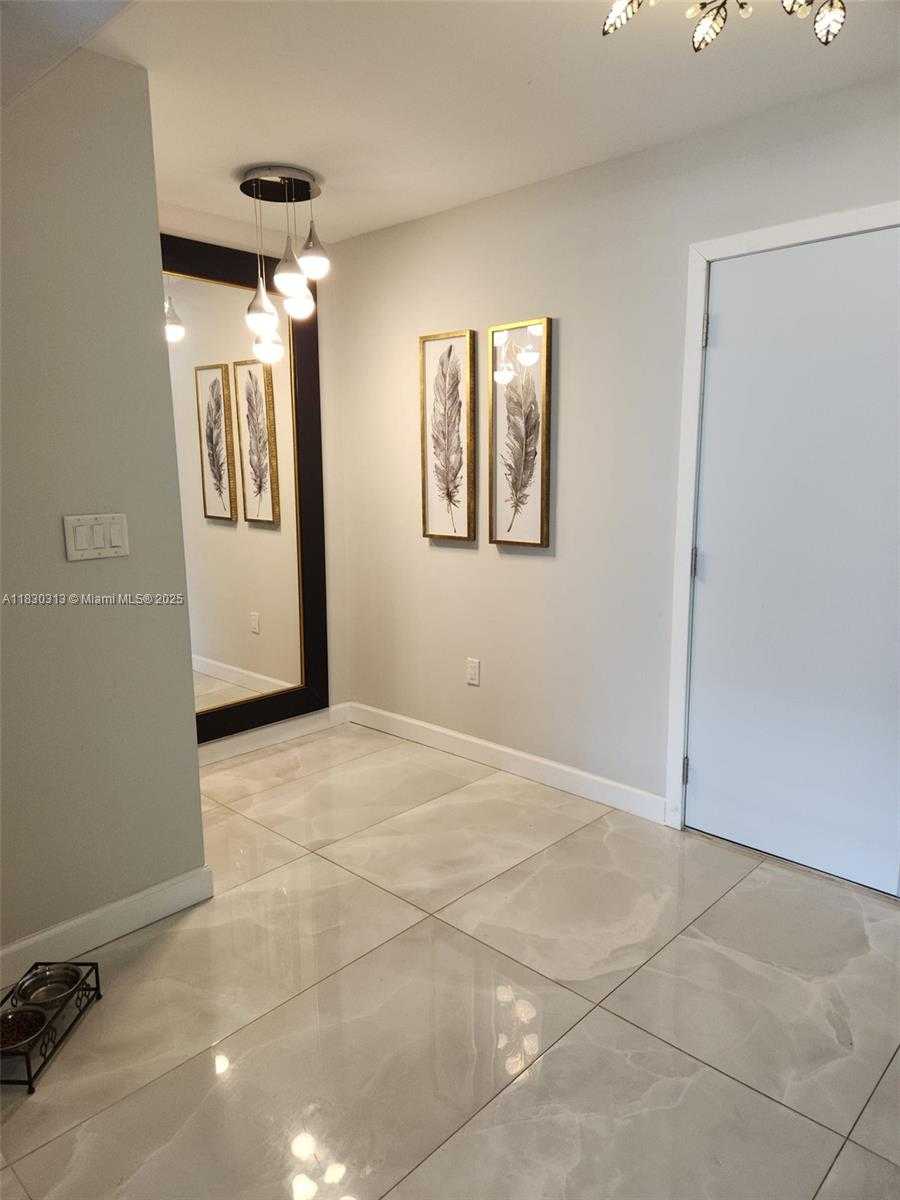 Small Image of 1075 92ND ST #405, Bay Harbor Islands Number 5