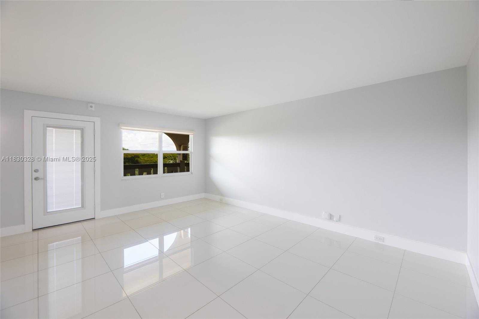 Small Image of 1902 BERMUDA CIR #J4, Coconut Creek Number 4