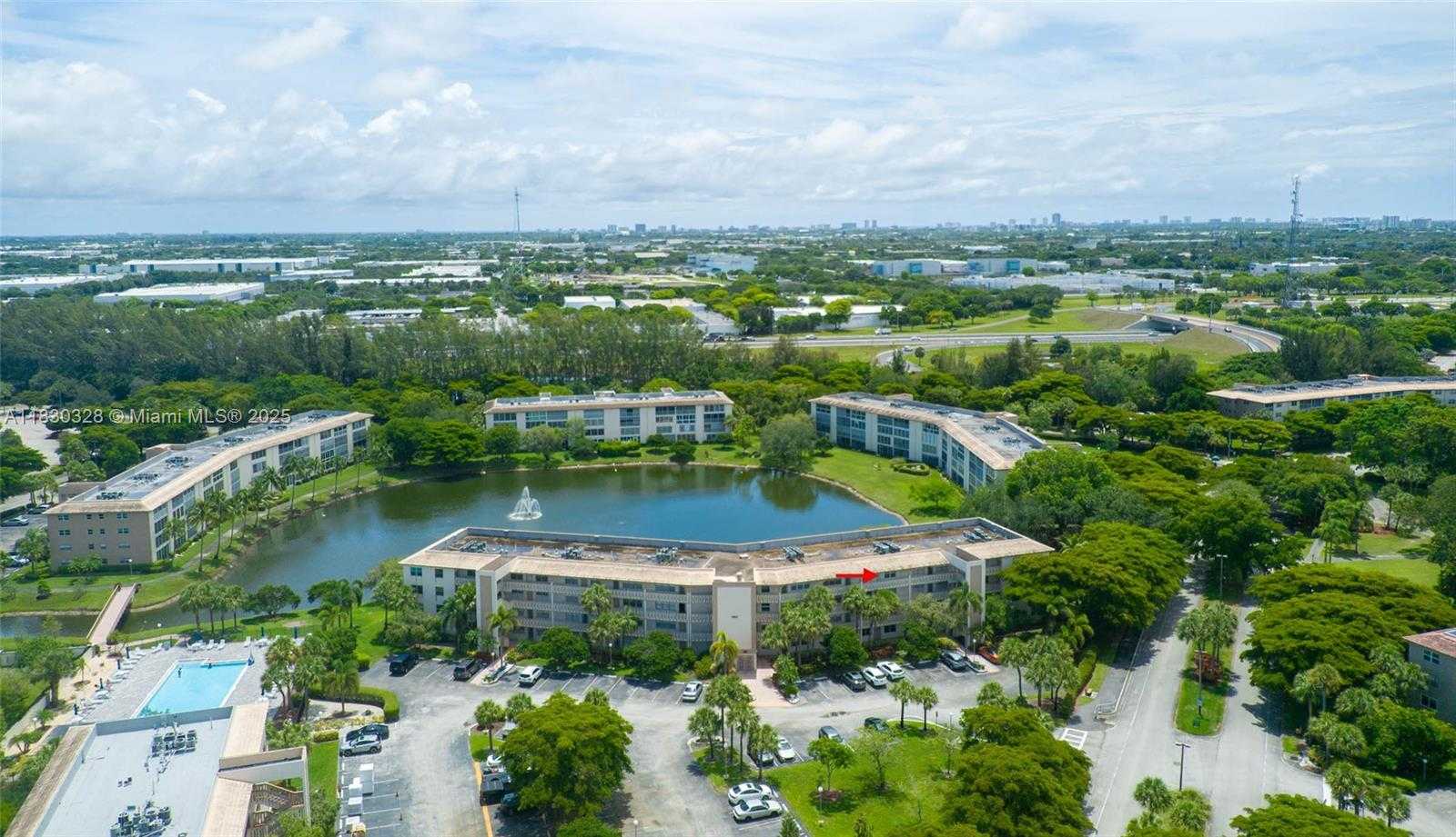 Small Image of 1902 BERMUDA CIR #J4, Coconut Creek Number 40