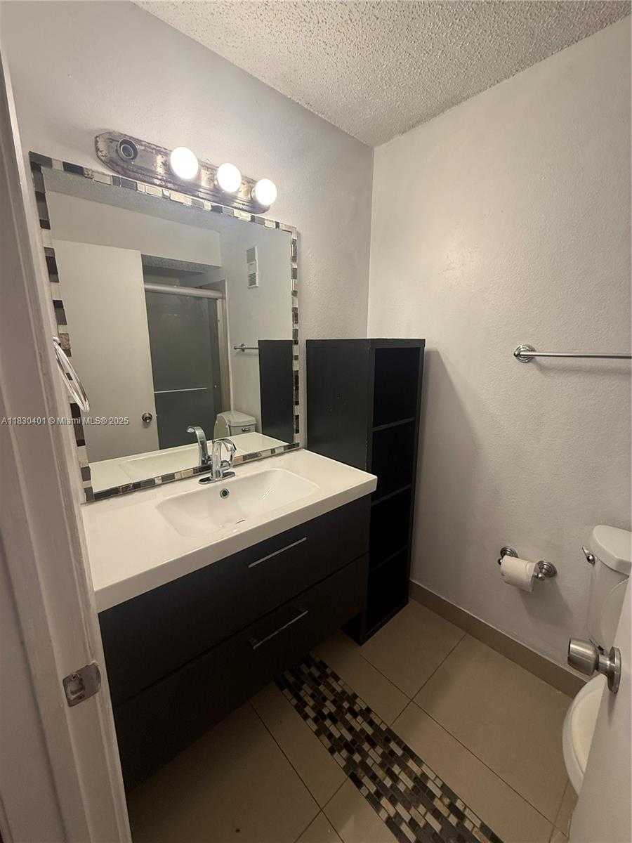 Small Image of 15570 SOUTH WEST 105TH LN #1711, Miami Number 17