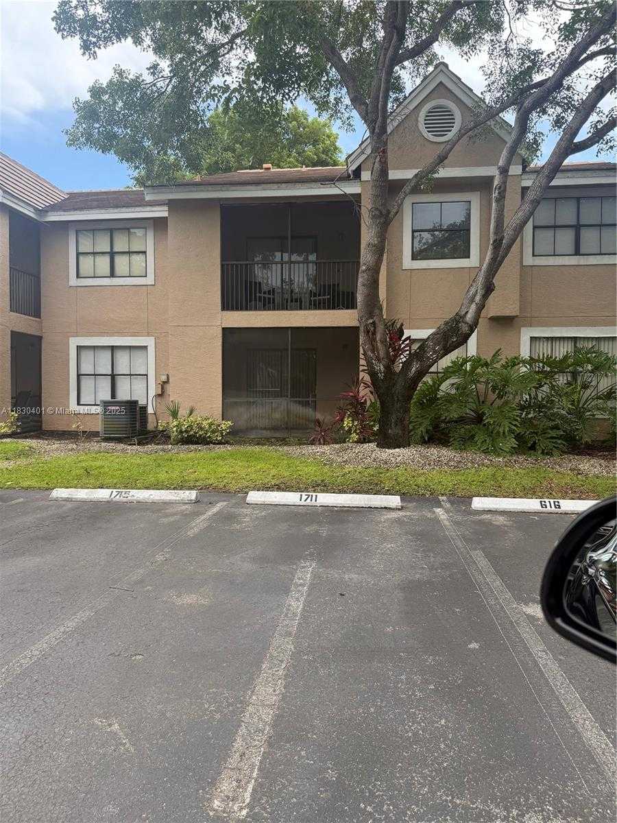 Small Image of 15570 SOUTH WEST 105TH LN #1711, Miami Number 19