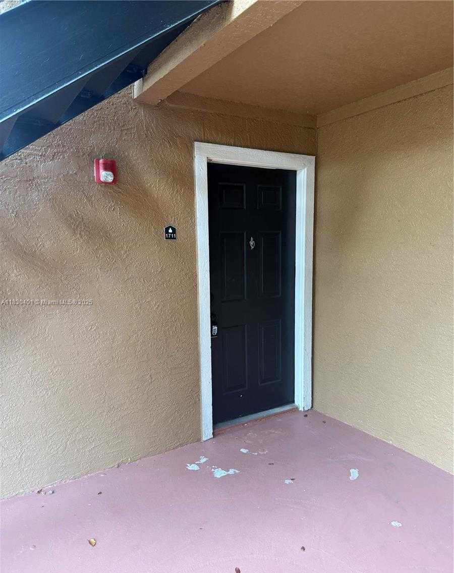 Small Image of 15570 SOUTH WEST 105TH LN #1711, Miami Number 4