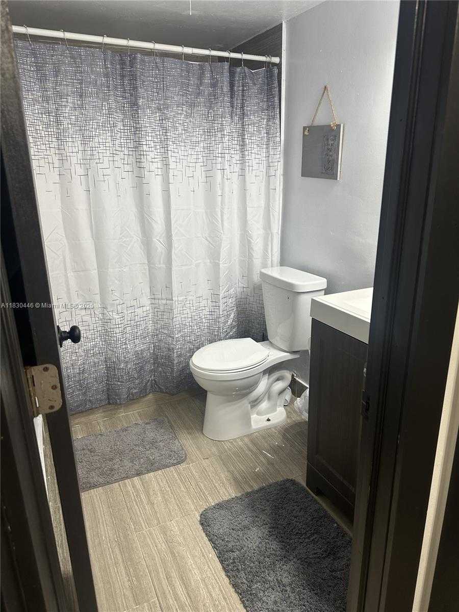 Small Image of 1701 NORTH EAST 191ST ST #A116, Miami Number 3