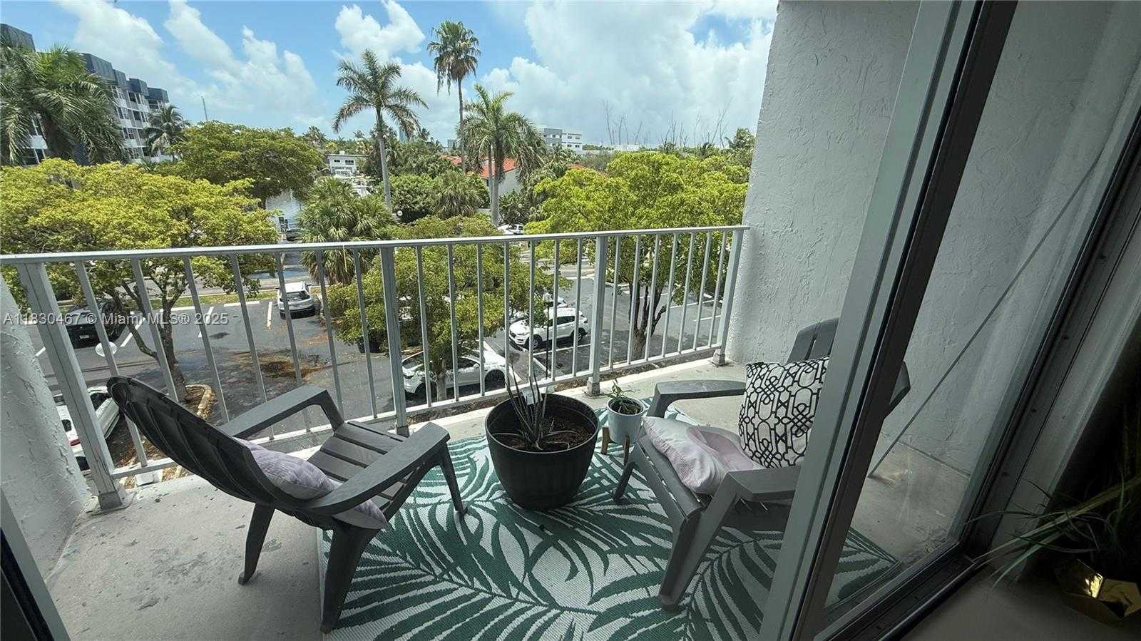 Small Image of 16546 NORTH EAST 26TH AVE #4I, North Miami Beach Number 12