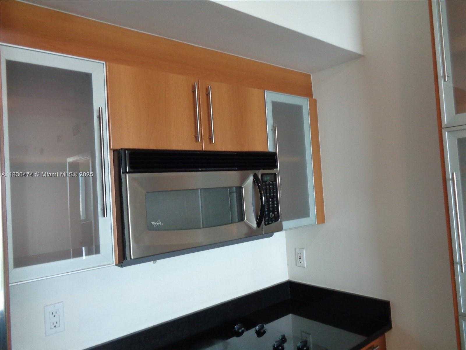 Small Image of 325 SOUTH BISCAYNE BLVD #2522, Miami Number 13