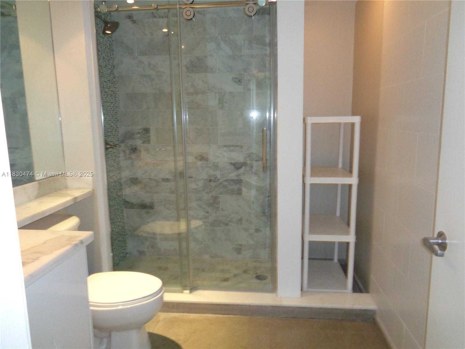 Small Image of 325 SOUTH BISCAYNE BLVD #2522, Miami Number 21