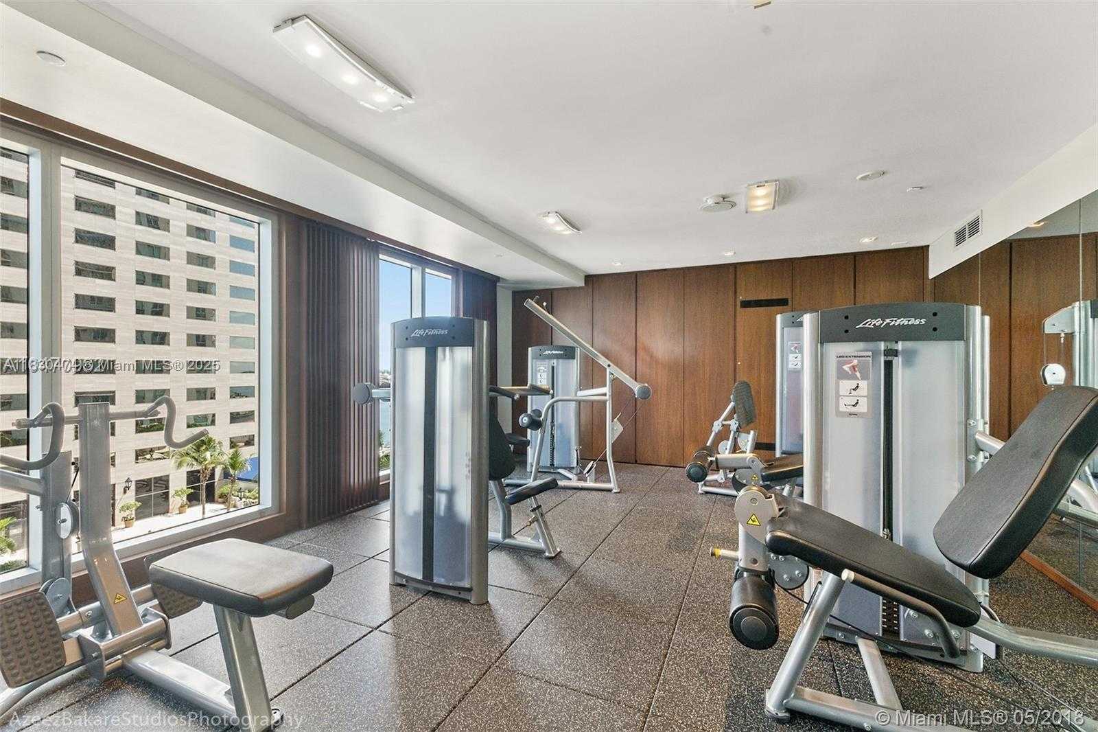 Small Image of 325 SOUTH BISCAYNE BLVD #2522, Miami Number 45