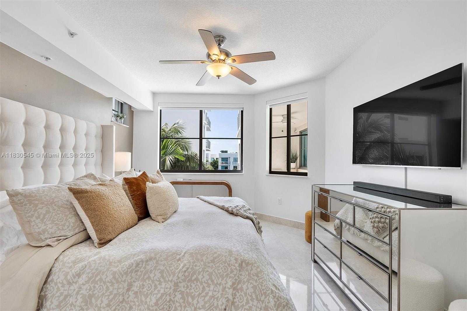 Small Image of 110 WASHINGTON AVE #1608, Miami Beach Number 17