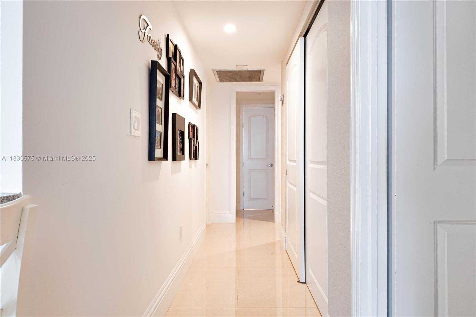 Small Image of 1950 SOUTH OCEAN DR #4E, Hallandale Beach Number 14