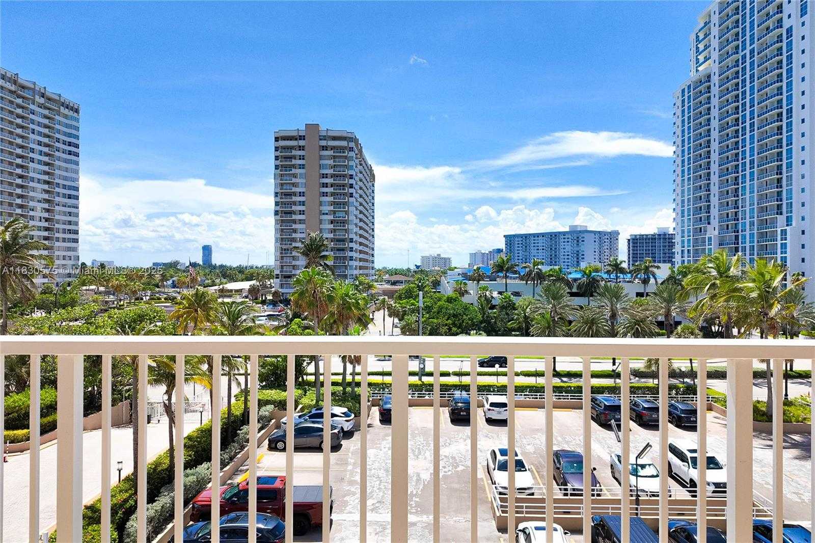 Small Image of 1950 SOUTH OCEAN DR #4E, Hallandale Beach Number 31