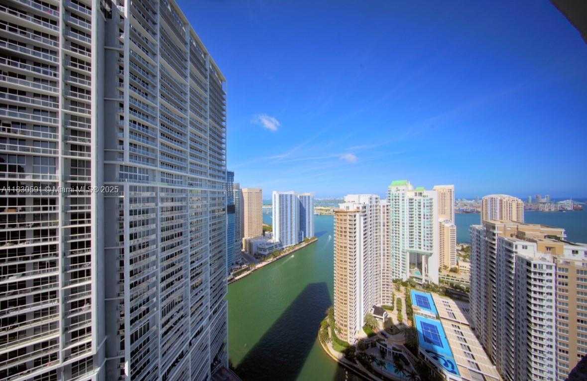 Small Image of 495 BRICKELL AVE #4004, Miami Number 2