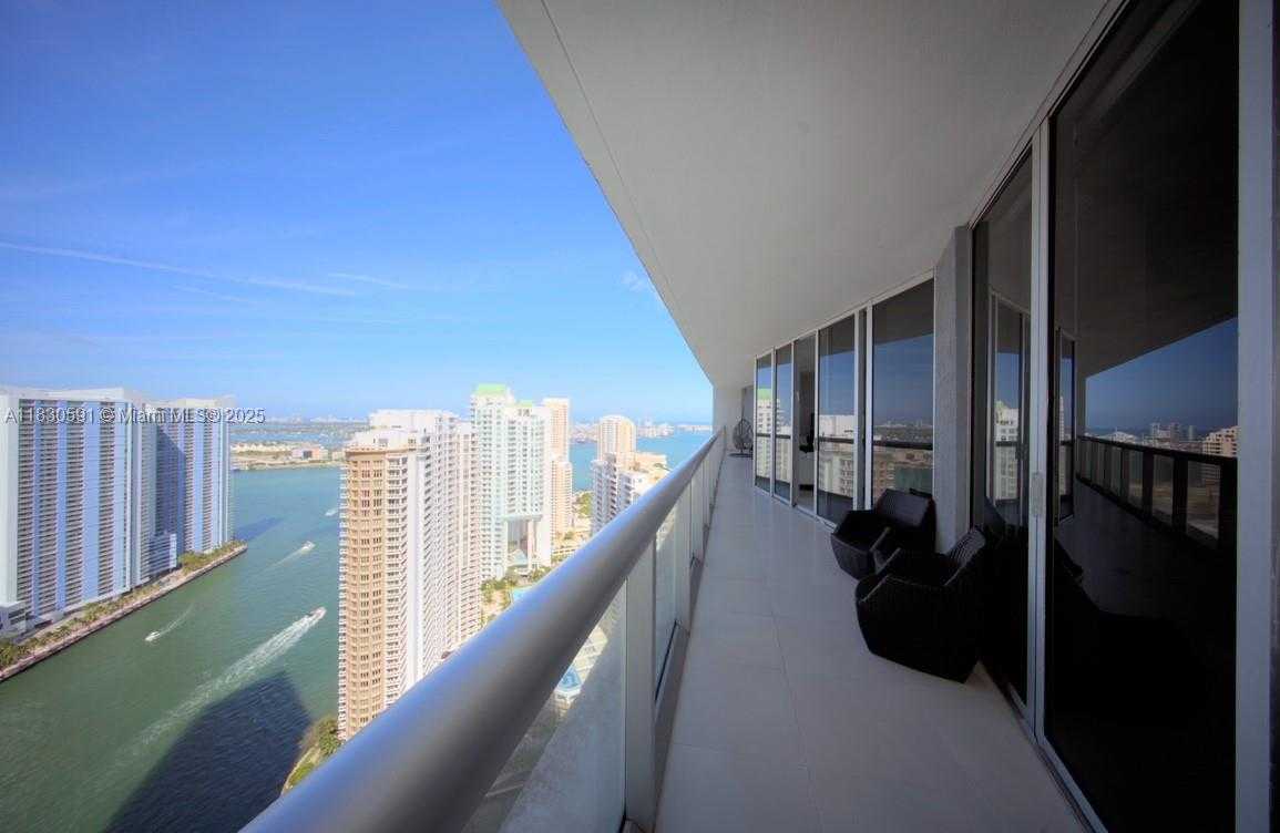 Small Image of 495 BRICKELL AVE #4004, Miami Number 3