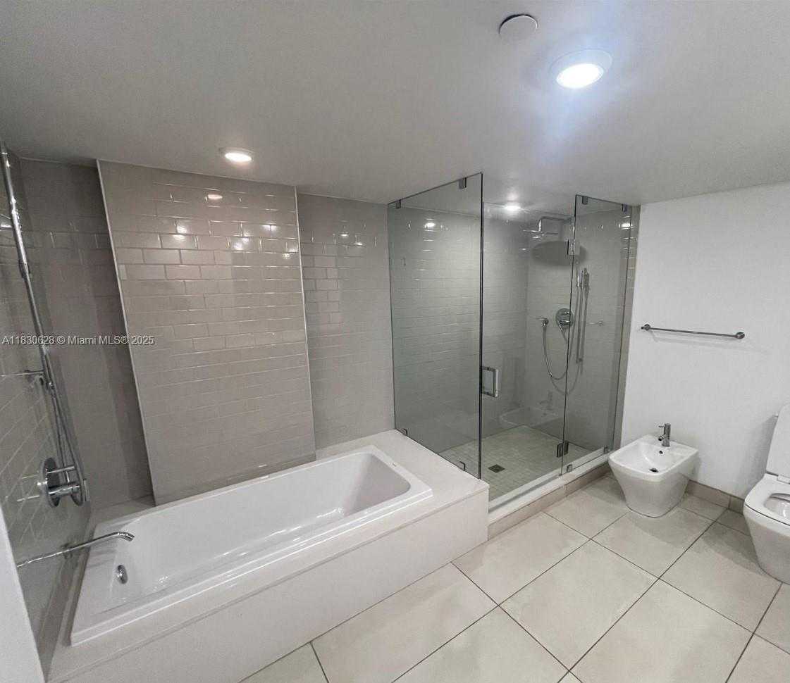 Small Image of 1025 92ND ST #602, Bay Harbor Islands Number 5