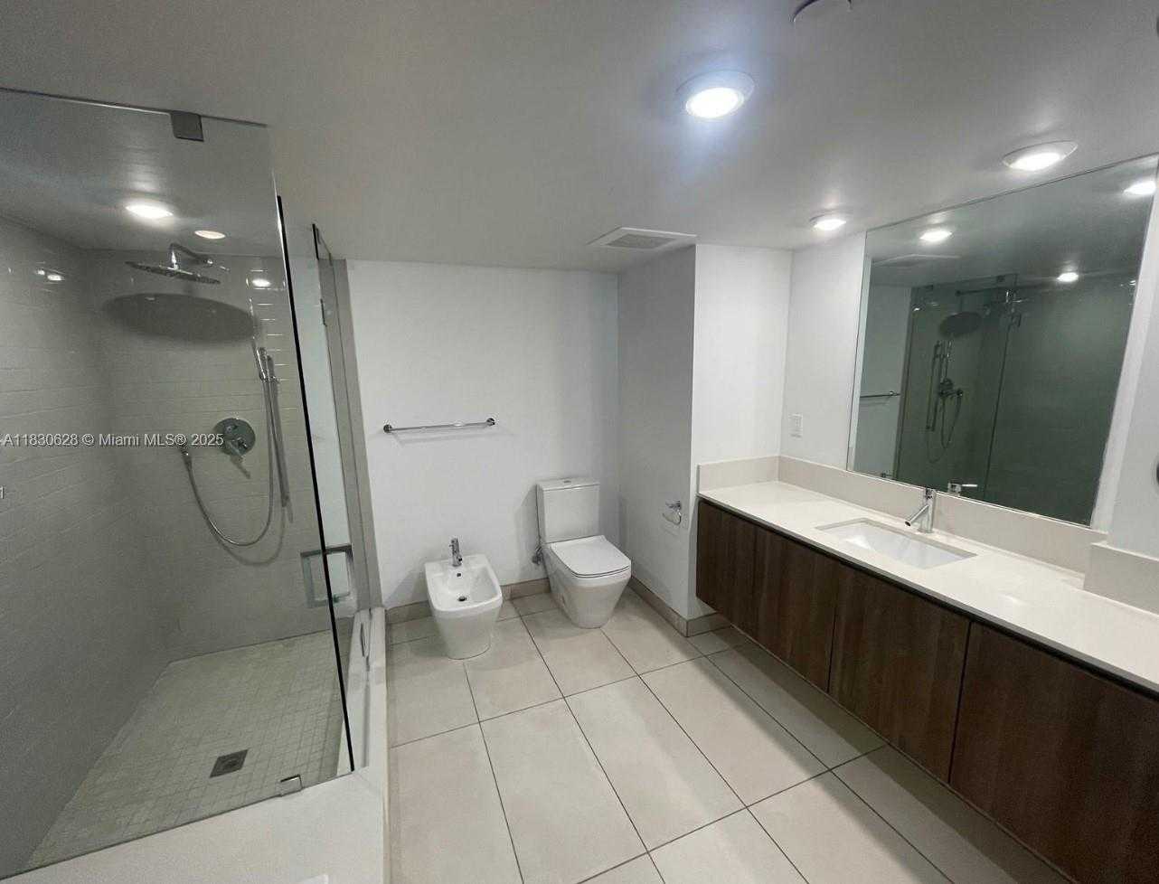 Small Image of 1025 92ND ST #602, Bay Harbor Islands Number 6