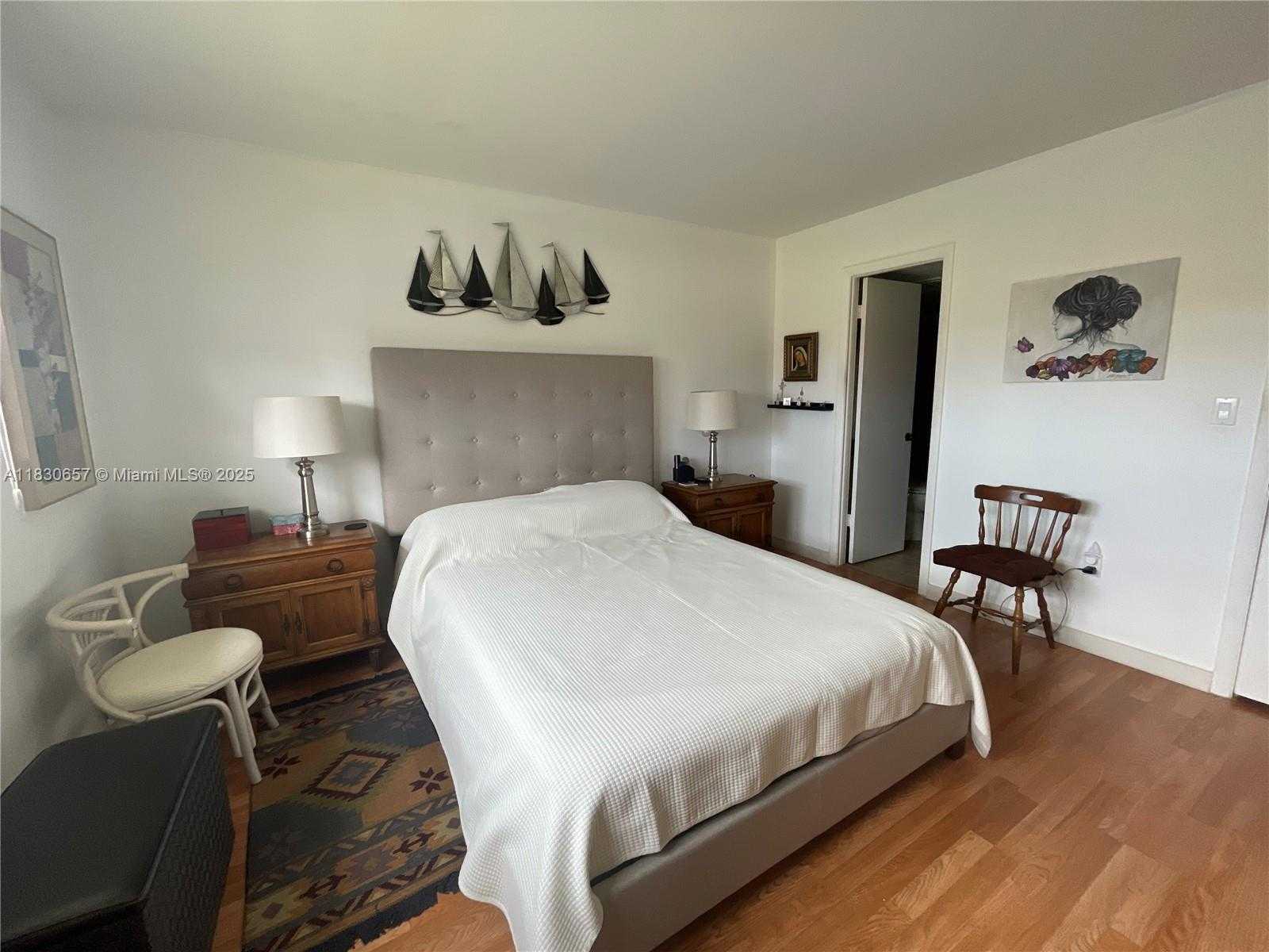 Small Image of 8951 SUNRISE LAKES BLVD #310, Sunrise Number 16