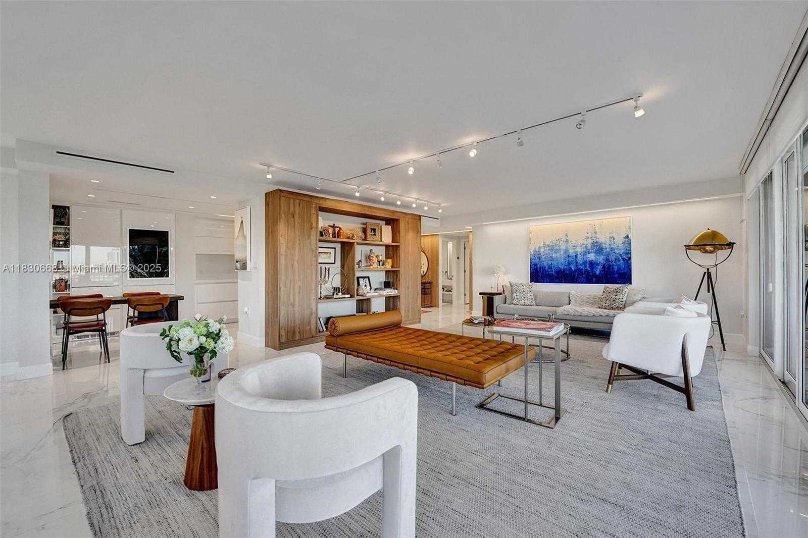Small Image of 2 GROVE ISLE DR #B410, Miami Number 12